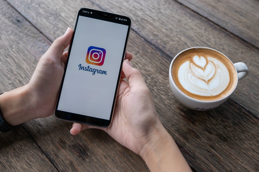 How To Increase Engagement On Instagram with Carousel Posts